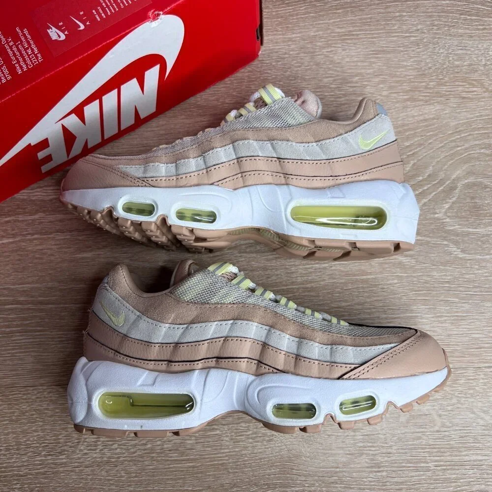 Nike Air Max 95 Bio Beige Luminous Green - Picture 2 of 8